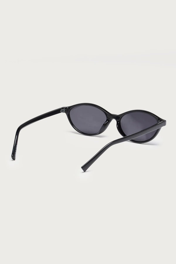 Edikted Arlo Oval Sunglasses Black