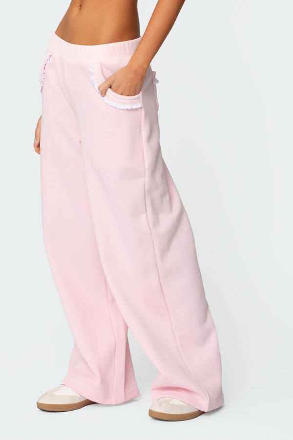 Edikted Ashtin Ruffle Trim Sweatpants Light Pink