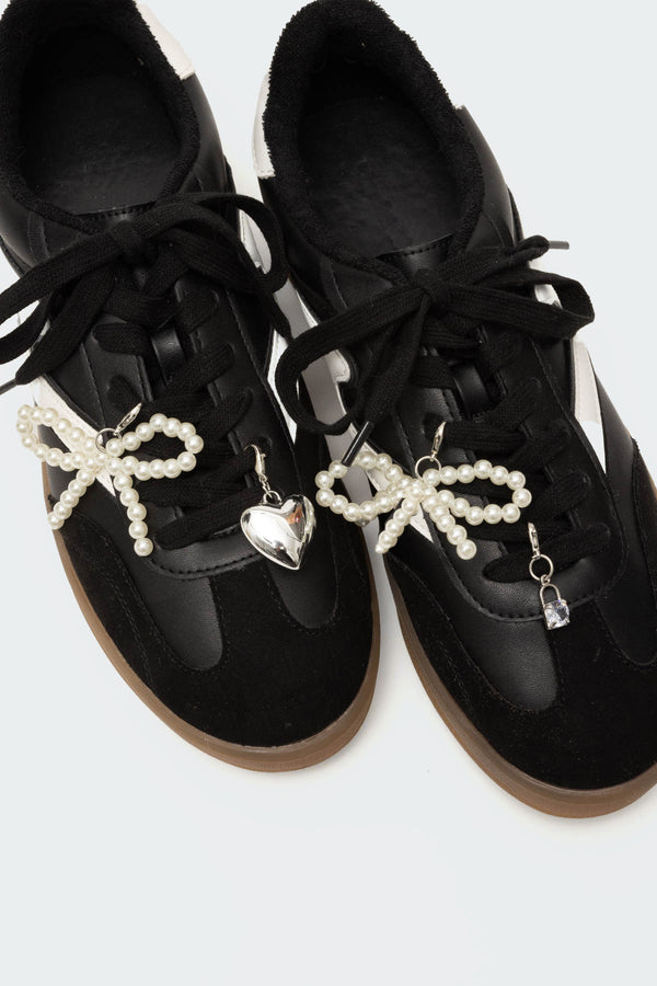 edikted Assorted Shoe Charm Set silver