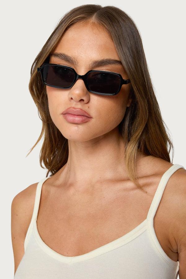 edikted Azouri Square Sunglasses black