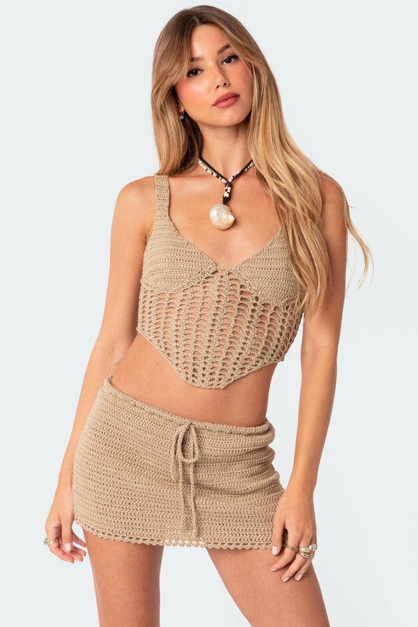 edikted Baeside Crochet Lace Up Top camel