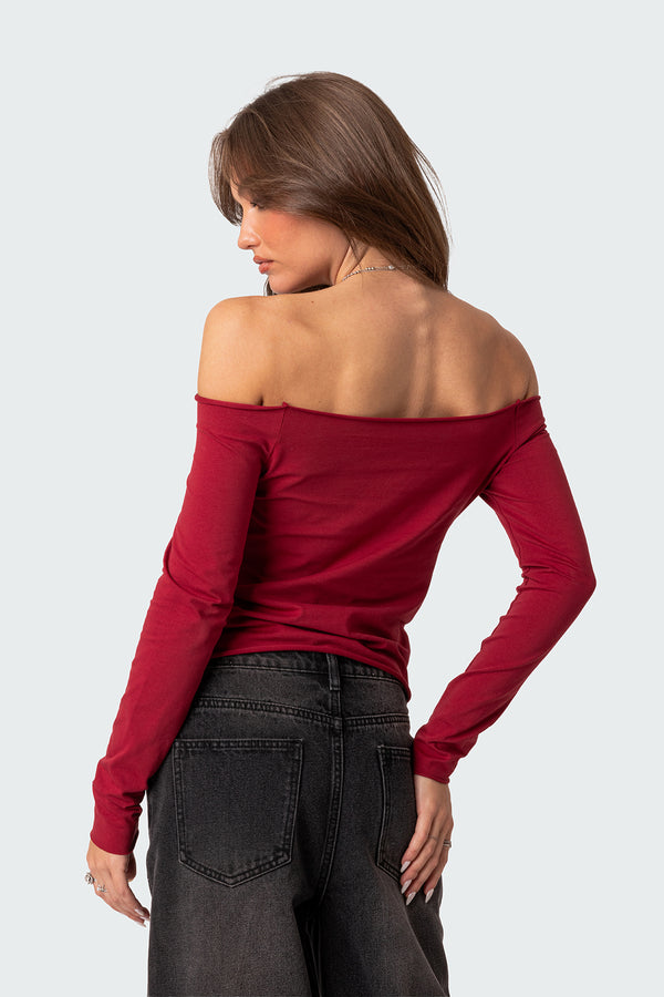 Edikted Baldwin Off Shoulder Top Burgundy