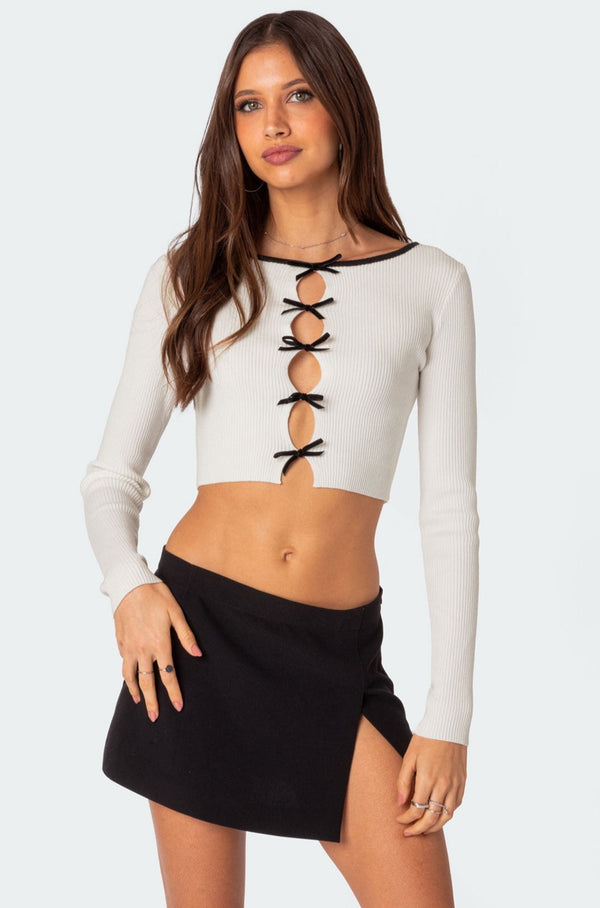 edikted Billy Bow Cut Out Ribbed Crop Top cream