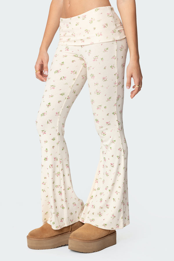 Edikted Bloom Baby Fold Over Flared Leggings Cream