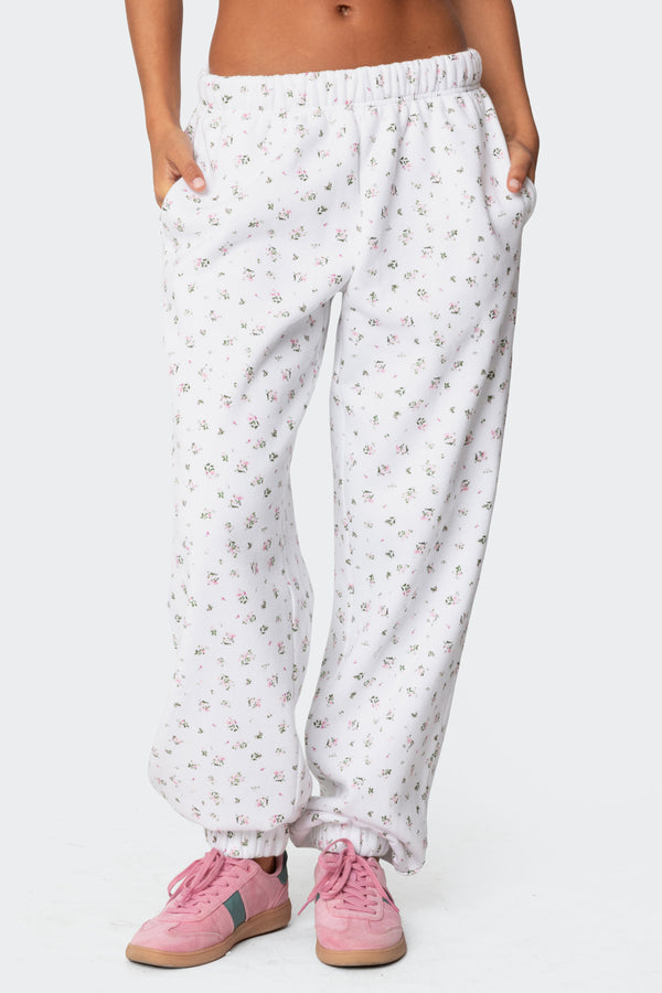 Edikted Bouquet Oversized Sweatpants Cream