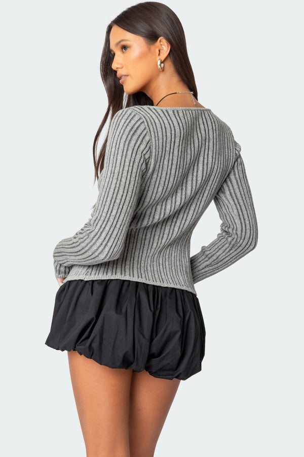 Edikted Bowtie Split Front Knit Top Gray