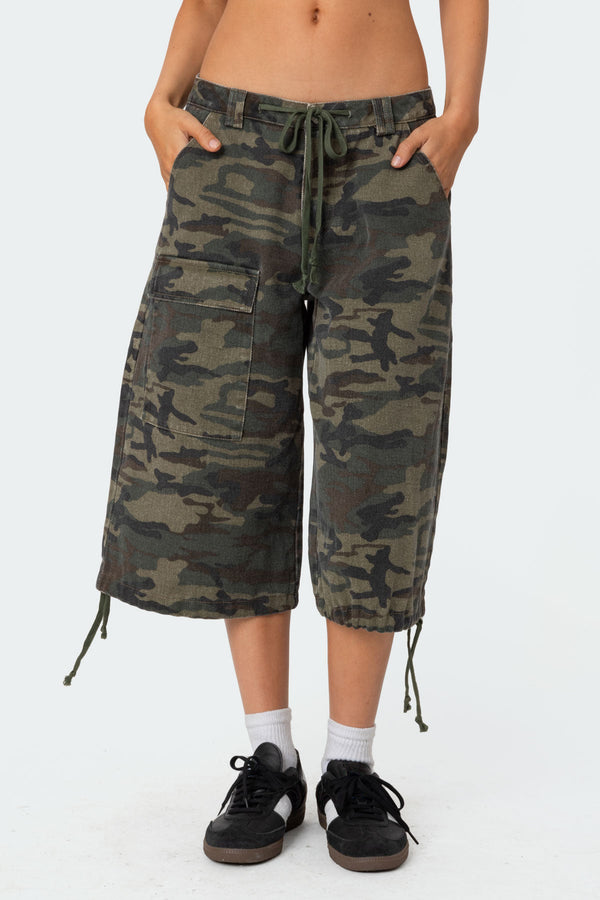 Edikted Camo Cargo Bermuda Shorts Olive