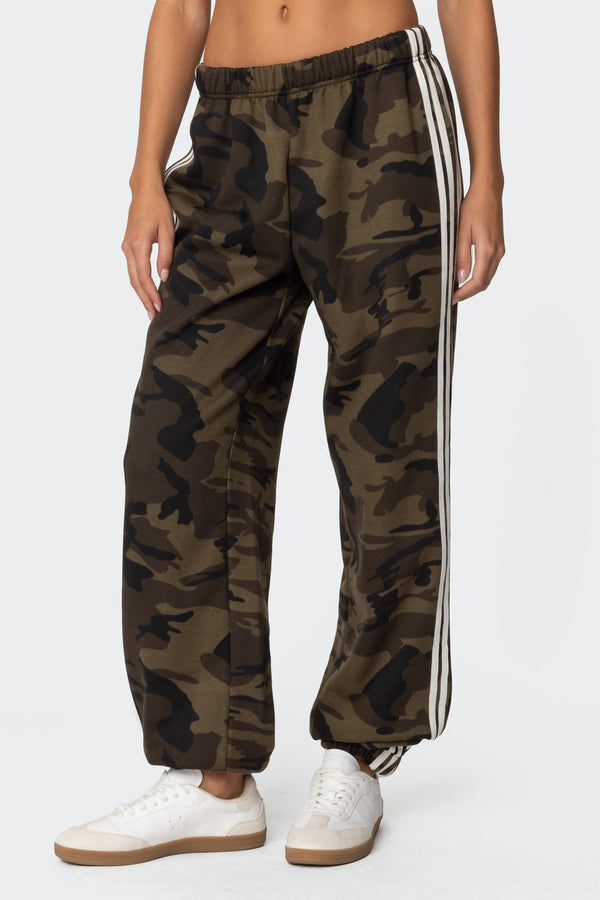 Edikted Camo Contrast Striped Sweatpants Olive