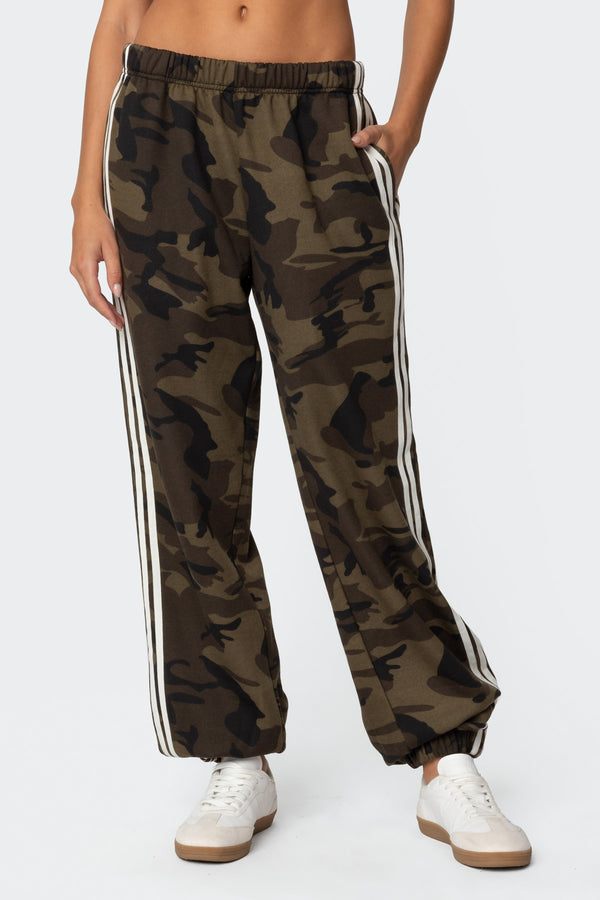 Edikted Camo Contrast Striped Sweatpants Olive