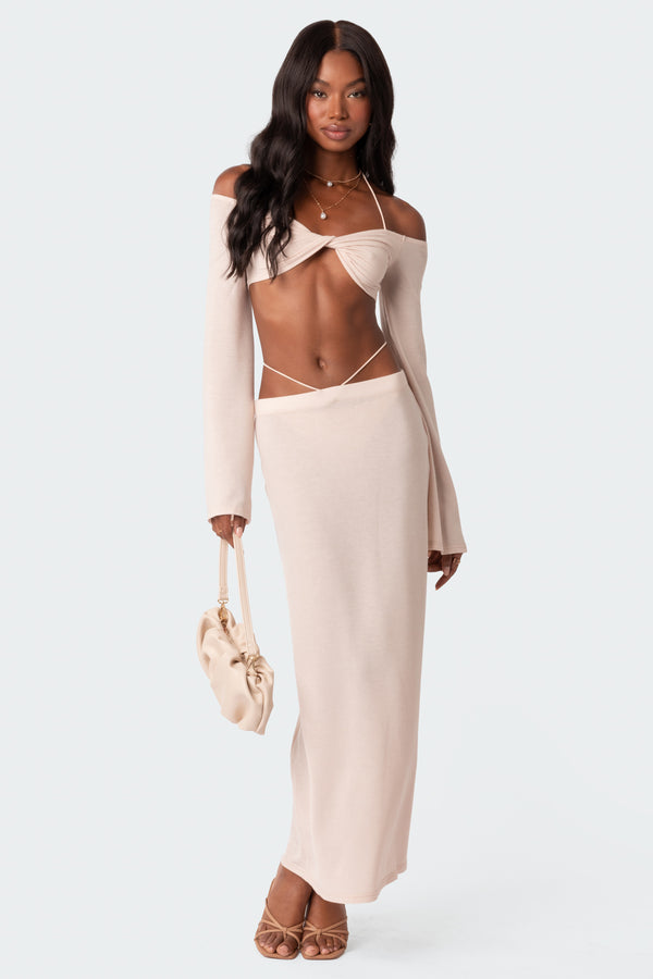 Edikted Celeste Off Shoulder Twist Crop Top Cream