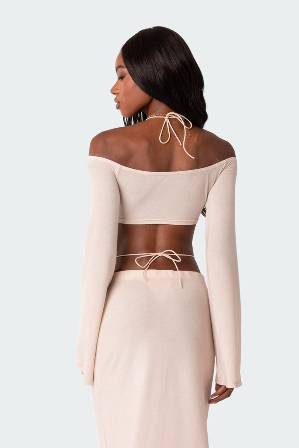 Edikted Celeste Off Shoulder Twist Crop Top Cream