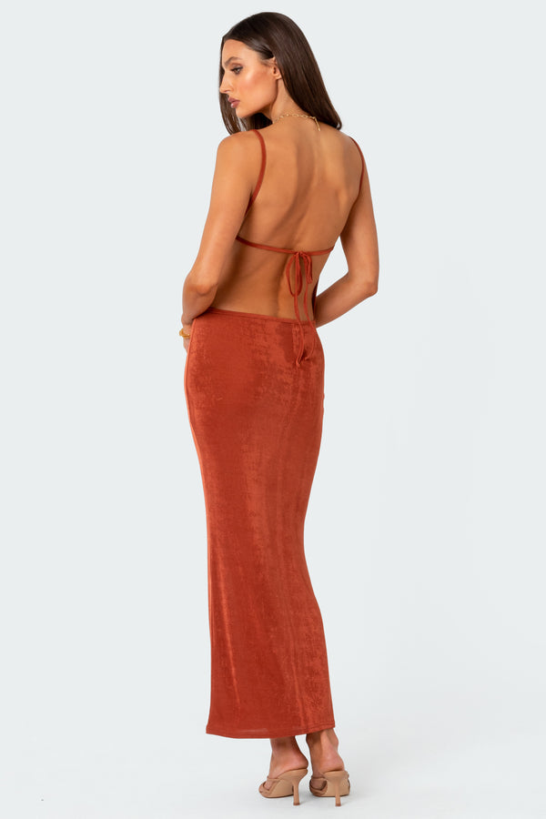 edikted Clea Open Back Maxi Dress hamra