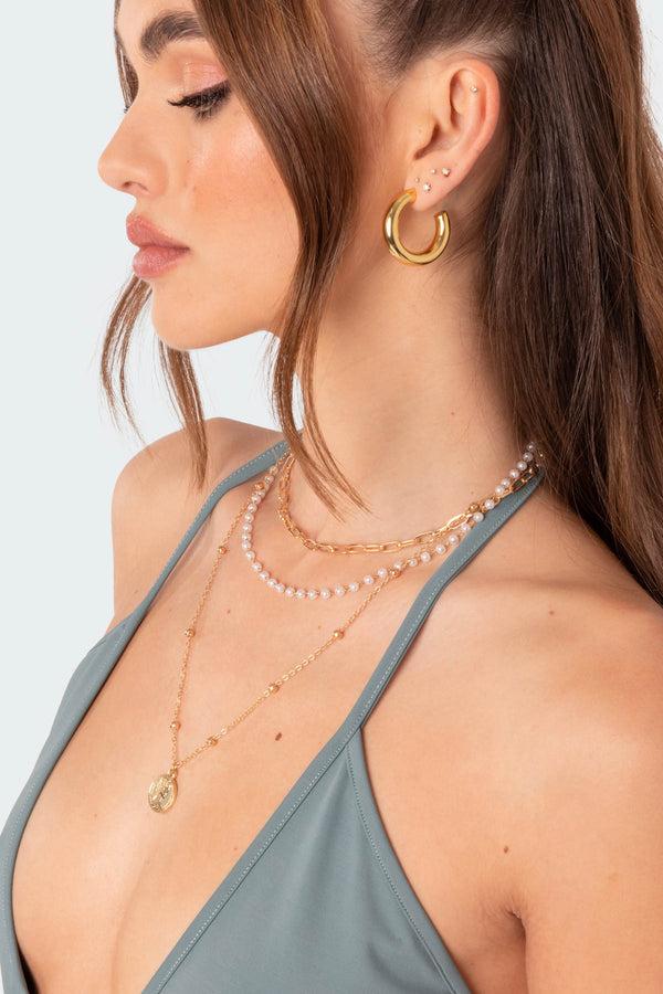 edikted Cool Girl Layered Necklace gold