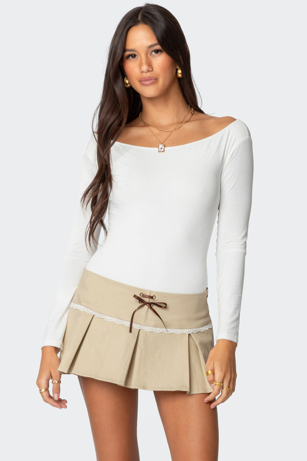 edikted Cyndi Off Shoulder Bodysuit white