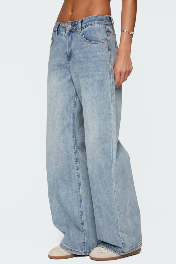 Edikted Ery Wide Leg Mid Rise Jeans Light Blue