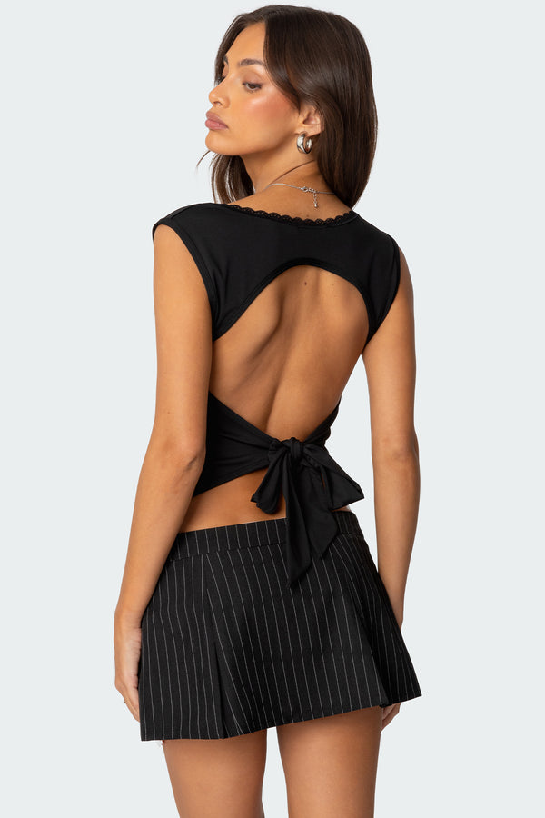 edikted Fae Square Neck Open Back Top black