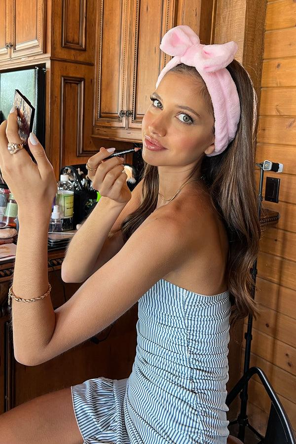 edikted Get Unready Fluffy Bow Headband pink