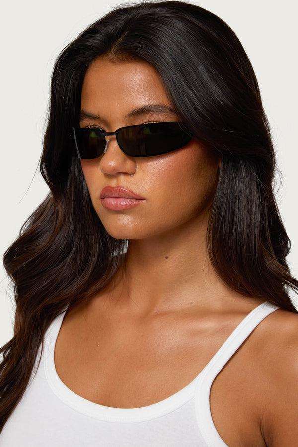 edikted Golden Era Oval Sunglasses black