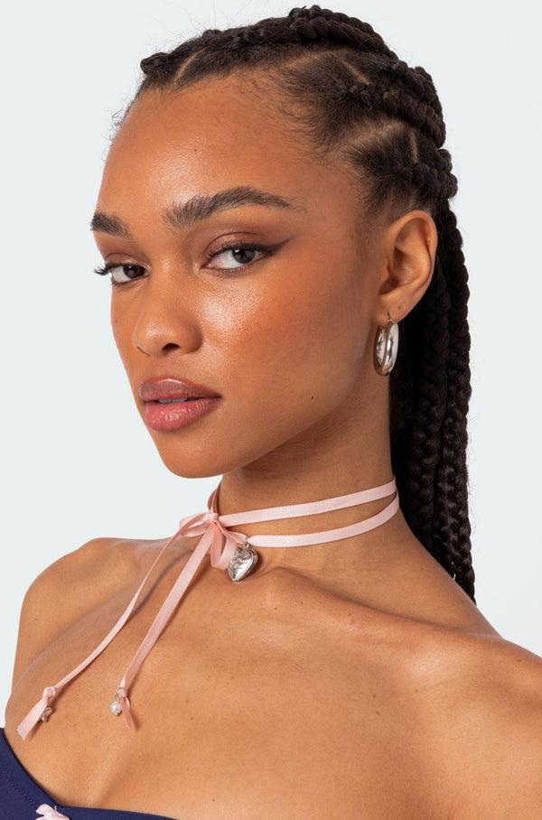 edikted Heartache Satin Effect Choker pink