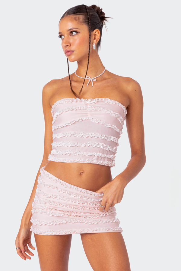 edikted Izzy Ruffled Strapless Top light pink