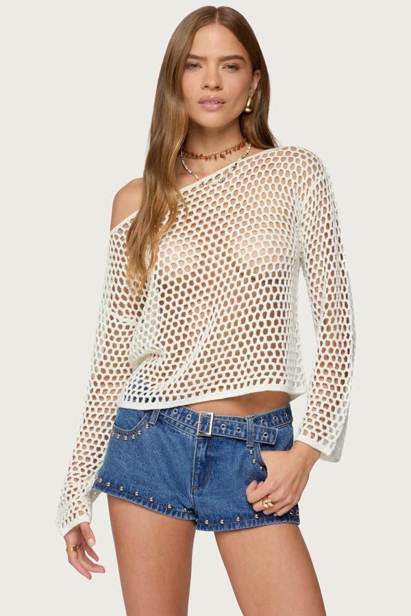 edikted Kalley Off Shoulder Crochet Top cream