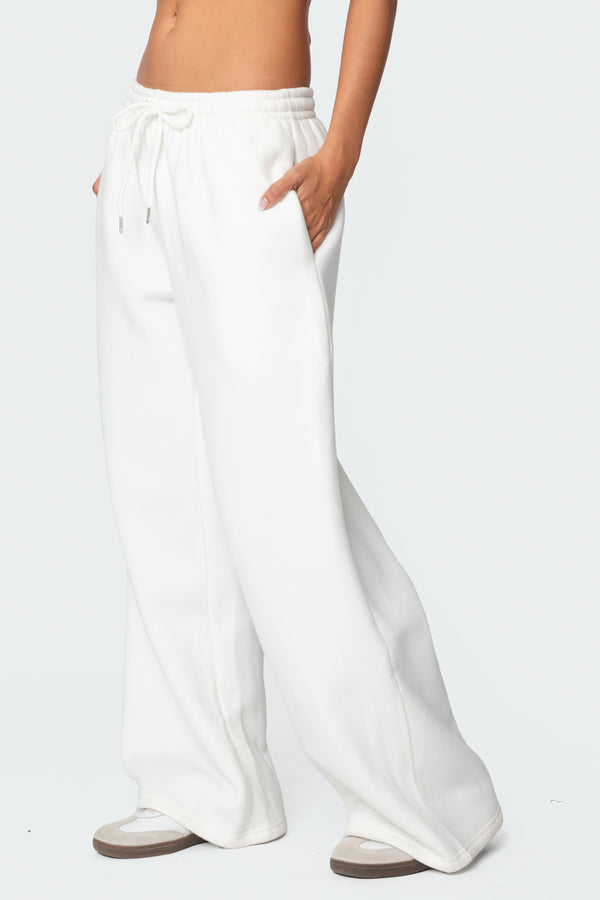 Edikted Kamari Low Rise Wide Sweatpants White