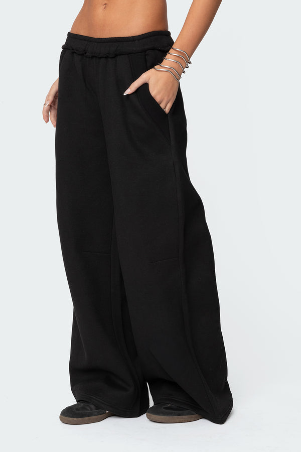 Edikted Kori Oversized Sweatpants Black