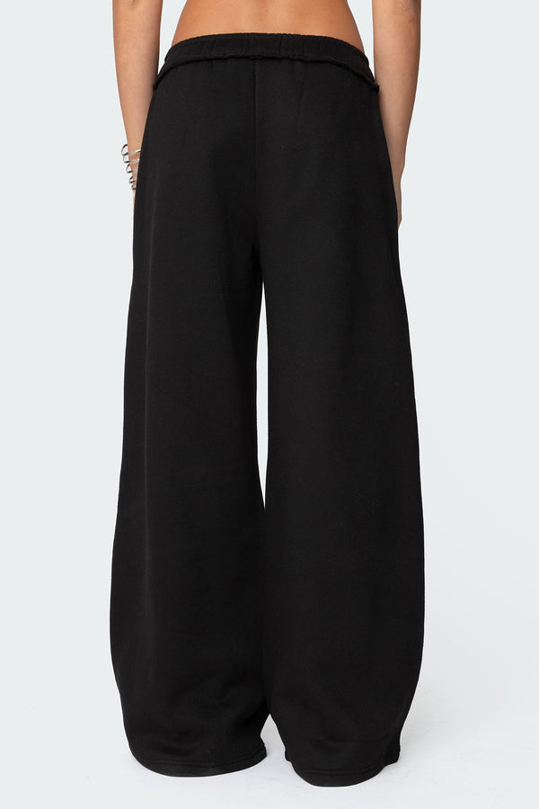 Edikted Kori Oversized Sweatpants Black
