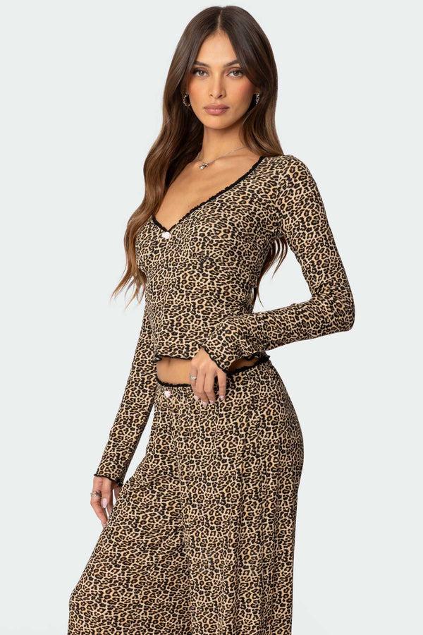 Edikted Lue Leopard Printed Ribbed V Neck Top Mix