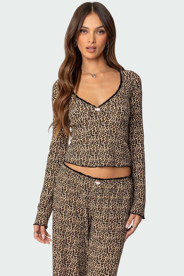 edikted Lue Leopard Printed Ribbed V Neck Top mix