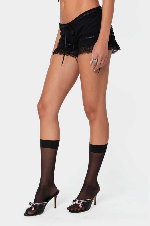 Edikted Marielle Ribbon Shorts Black
