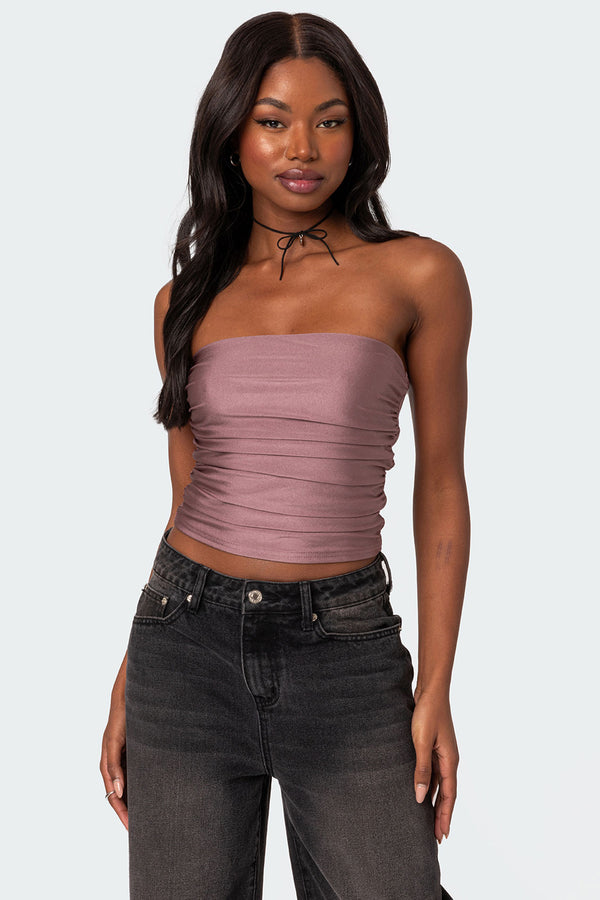 edikted Maxeen Shiny Gathered Tube Top mauve