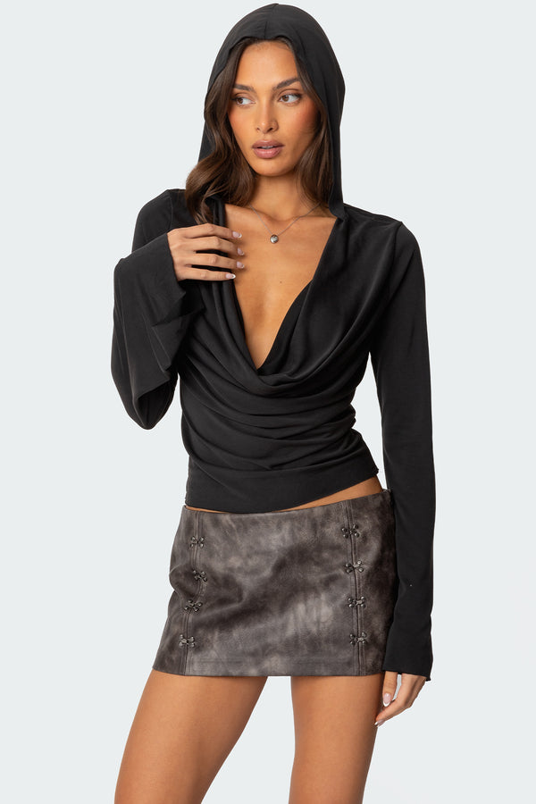 edikted Nira Hooded Cowl Neck Top black