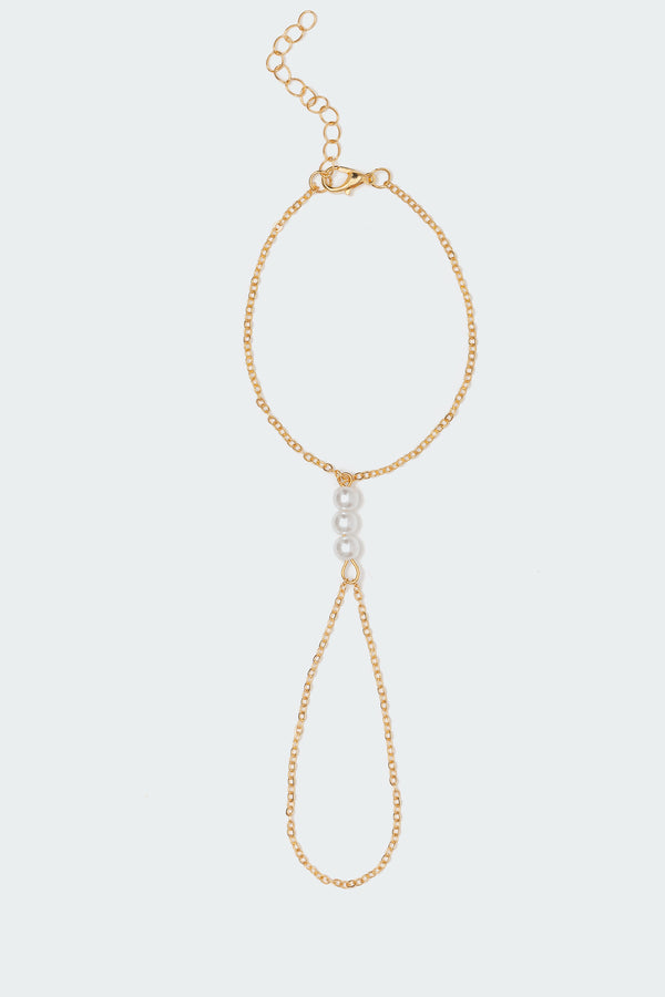 Edikted Pearly Girl Hand Chain Gold