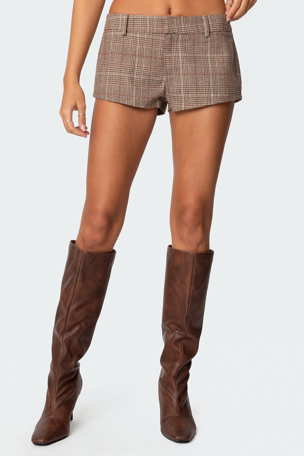 Edikted Phoeby Houndstooth Plaid Shorts Brown