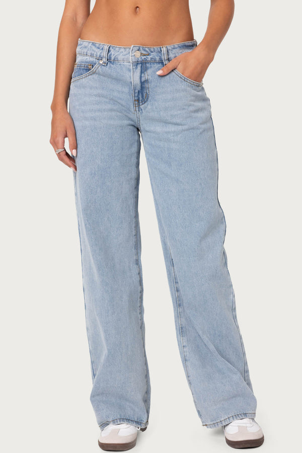 Edikted Raelynn Washed Low Rise Jeans Light Blue