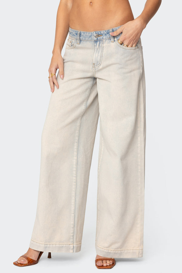 edikted Rhiannon Washed Wide Leg Jeans light denim