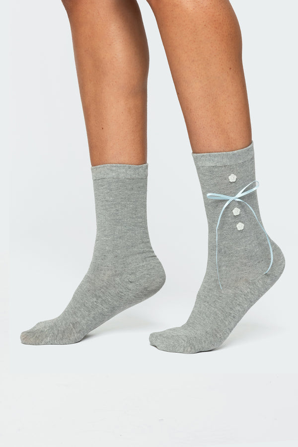 edikted Ribbon & Flower Button Socks gray