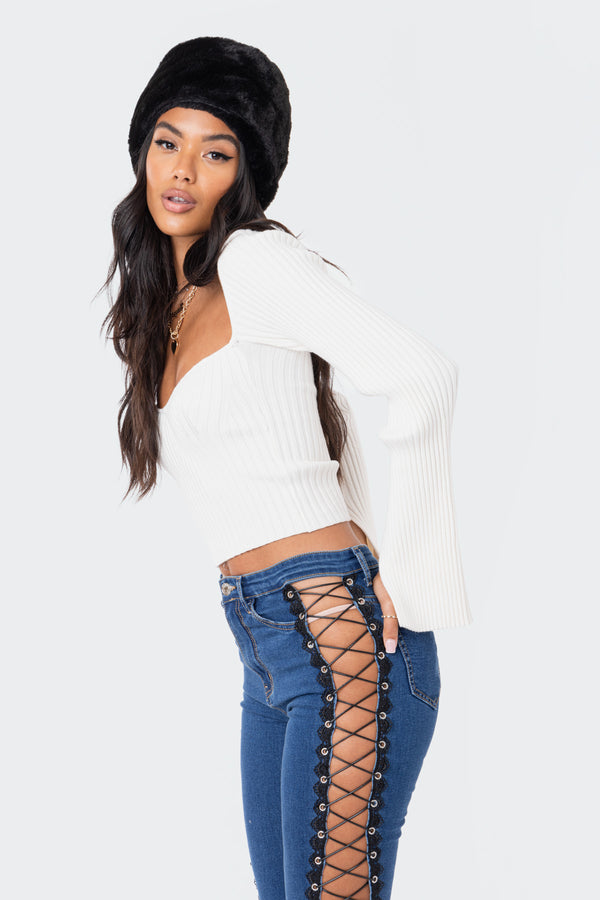 Edikted Robbie Sweetheart Knitted Top Cream