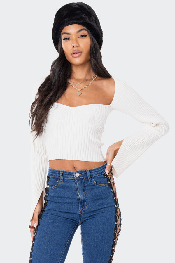 edikted Robbie Sweetheart Knitted Top cream