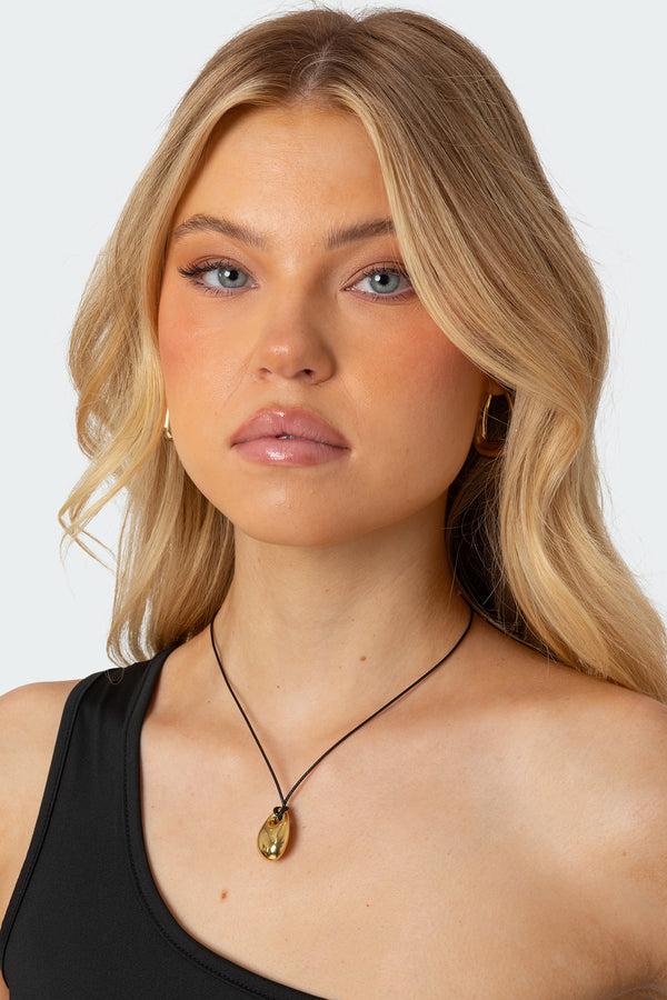 edikted Rocky Cord Necklace gold