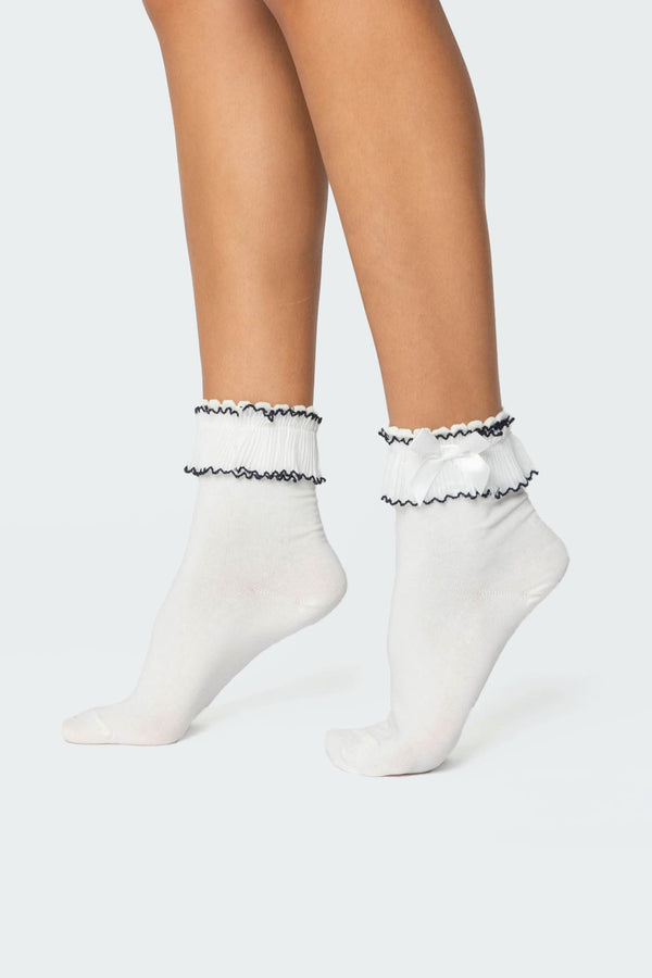edikted Ruffle & Bow Socks white