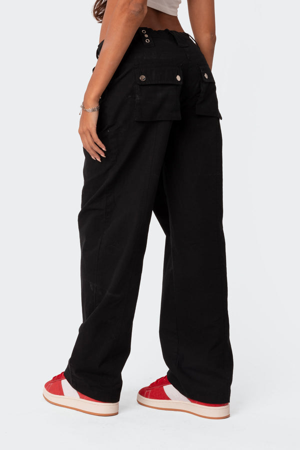 Edikted Saphire Low Rise Cargo Pants Black
