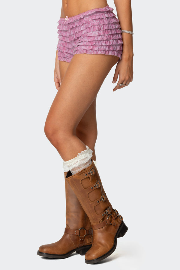 Edikted Shailee Ruffled Shorts Pink