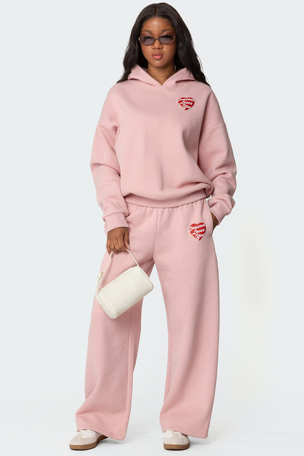 edikted Someone Loves You Sweatpants pink