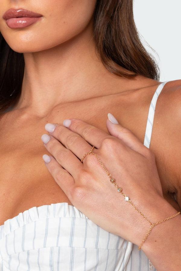 edikted Sparkler Hand Chain gold