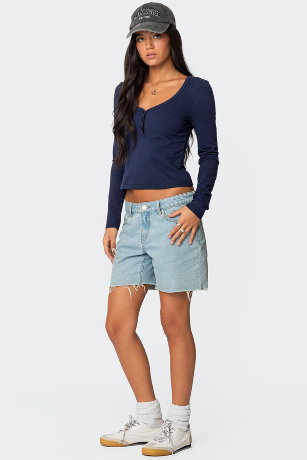 Edikted Tomboy Low Rise Denim Shorts Light Blue