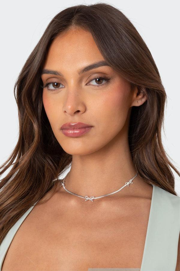 edikted Triple Bow Necklace silver