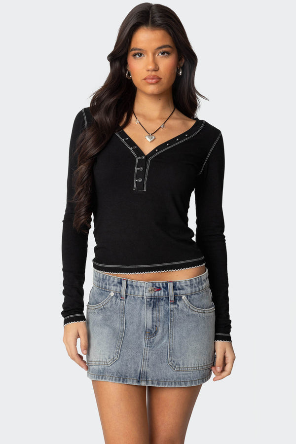 edikted Yael Contrast Stitch Henley Top black
