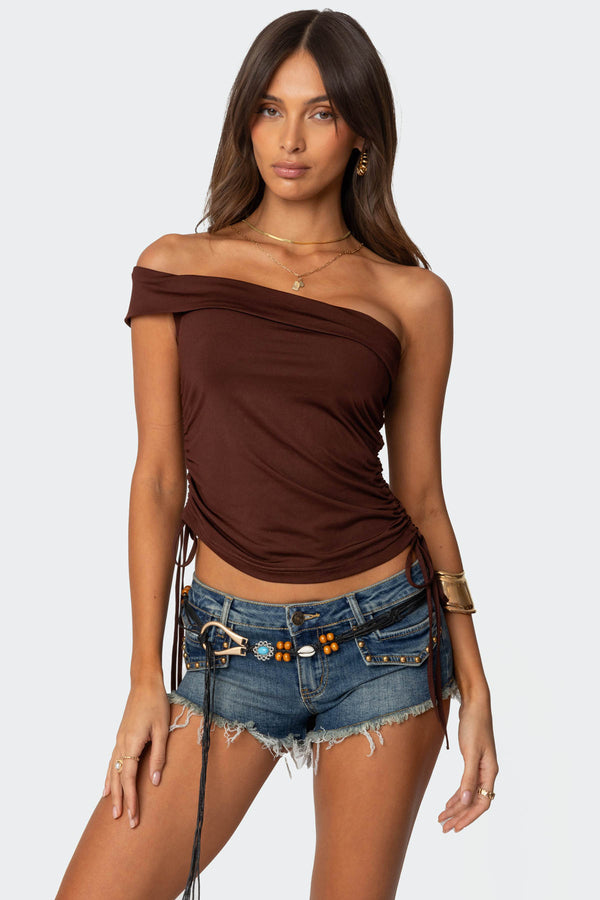 edikted Yafa Asymmetric Off Shoulder Top brown